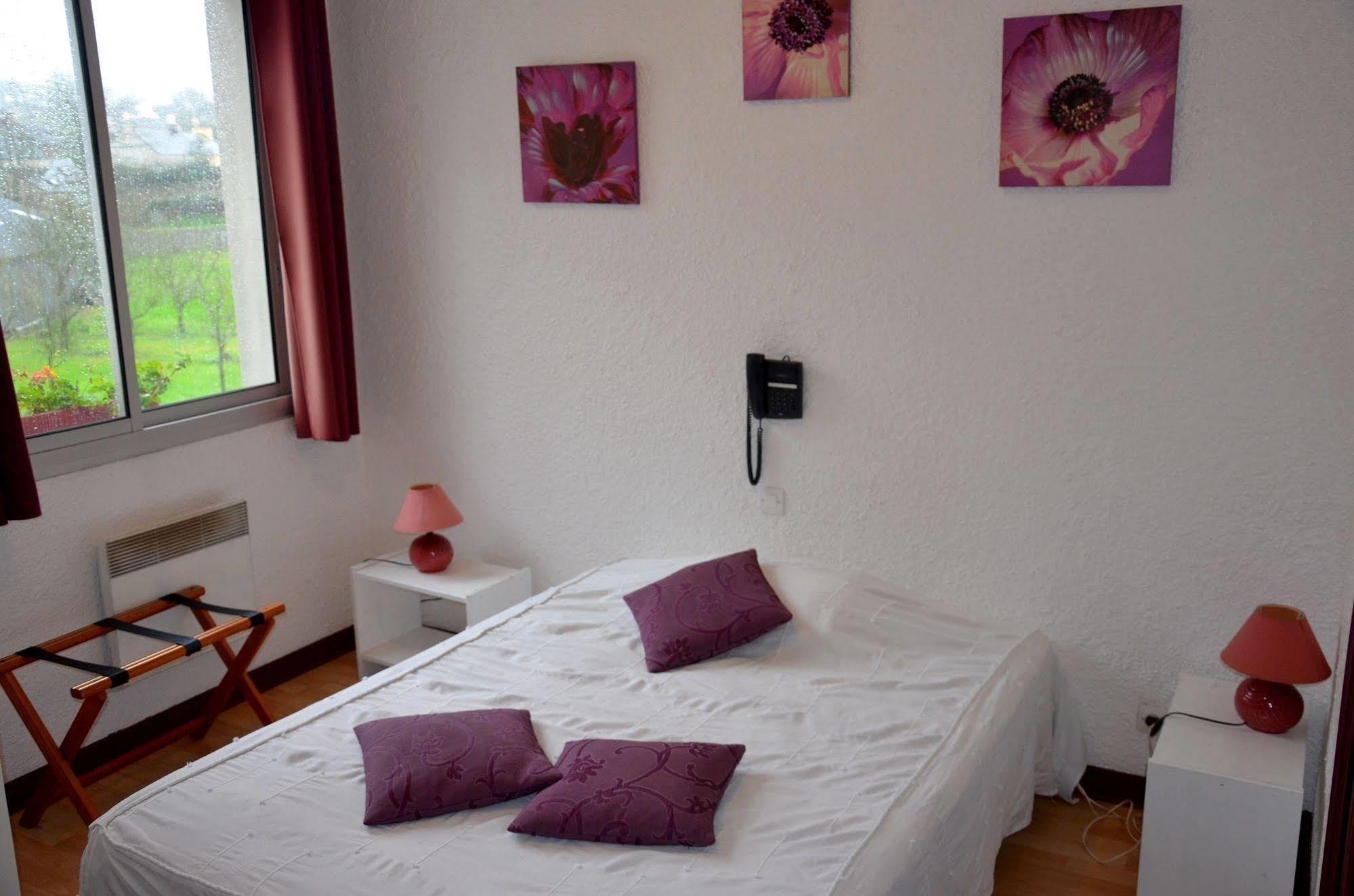 Hotel Le Week-End Plouider Exterior foto
